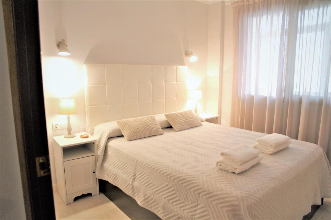 La Perla Apartment, Paradis Park, La Pineda - Atico 1ª Linea - Solarium - Wifi - Piscina Eksteriør bilde